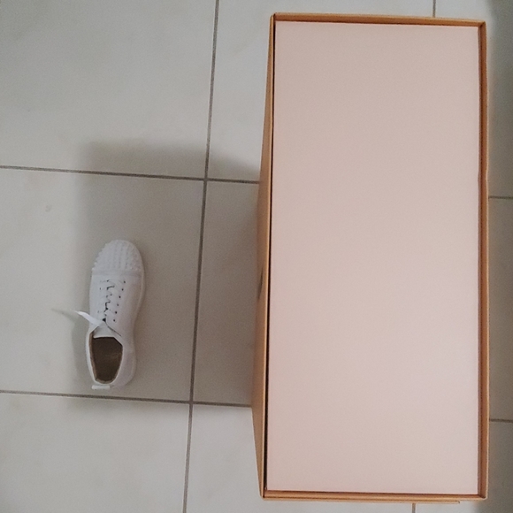 SOLD - Authentic New XL Louis Vuitton Box - Picture 2 of 2